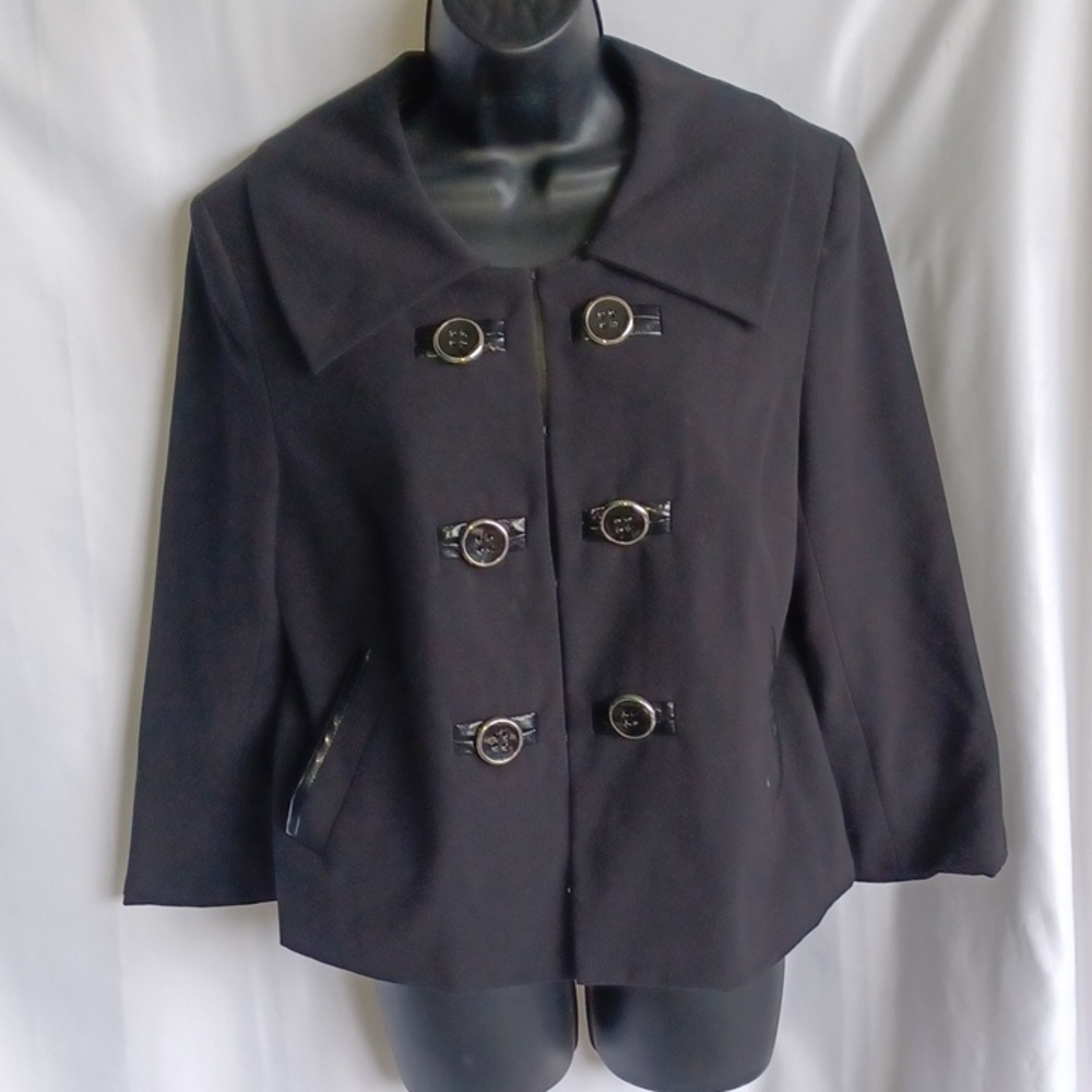 Chaus Black Double Breasted Look Blazer, Patent Accents, 3/4 Sleeve, Hook Closur